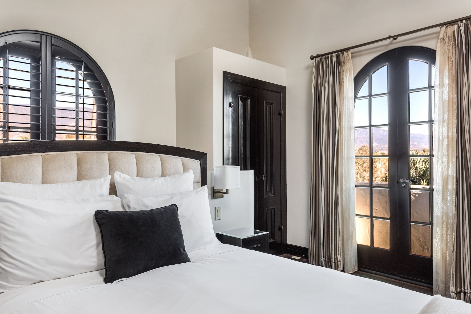 TOWER, SUITE