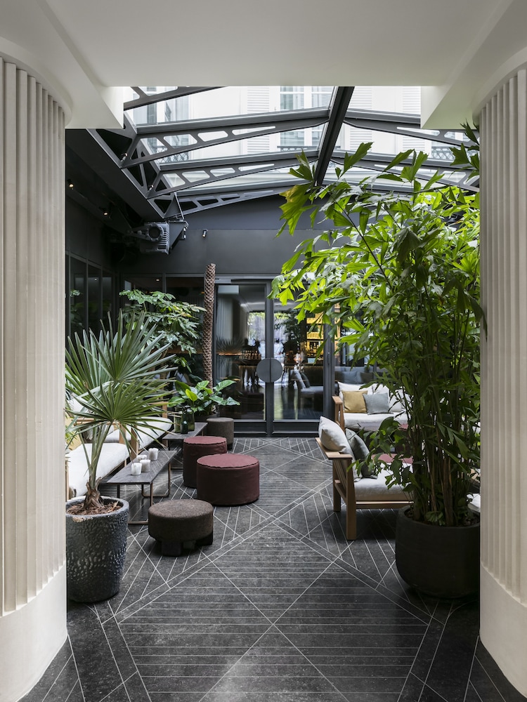 Hotel National Des Arts Et Metiers 38/62