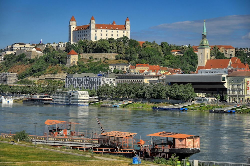 Park Inn by Radisson Danube Bratislava 46/50