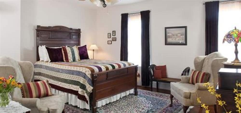 Brickhouse Inn 18/51