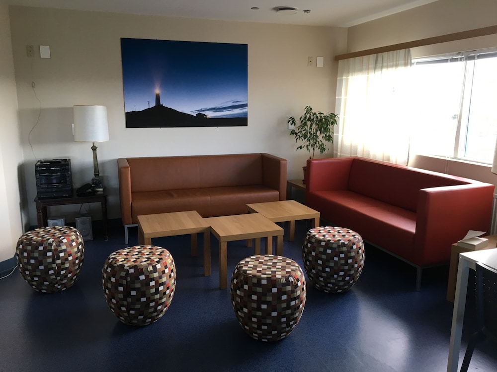 START HOSTEL 50/67