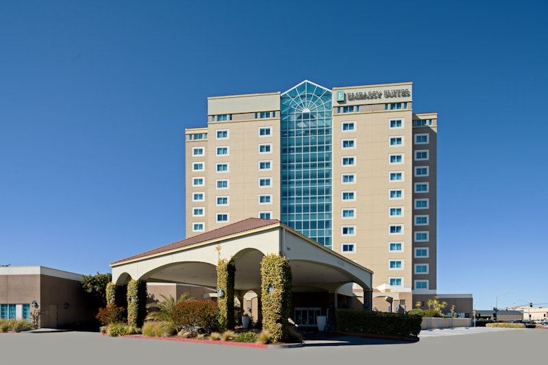 Embassy Suites by Hilton Monterey Bay Seaside 2/65