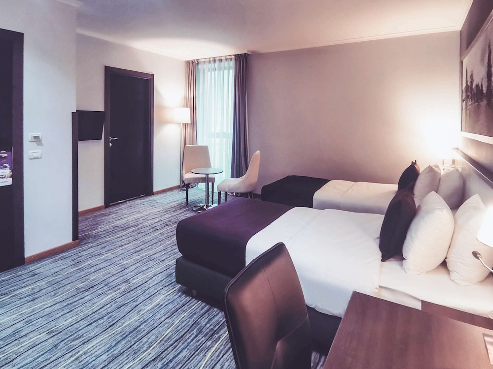 Mercure Tetovo 33/72