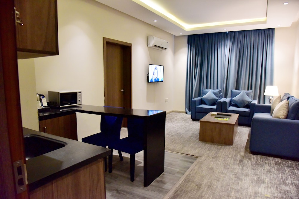 Lian Park Hotel 59/72