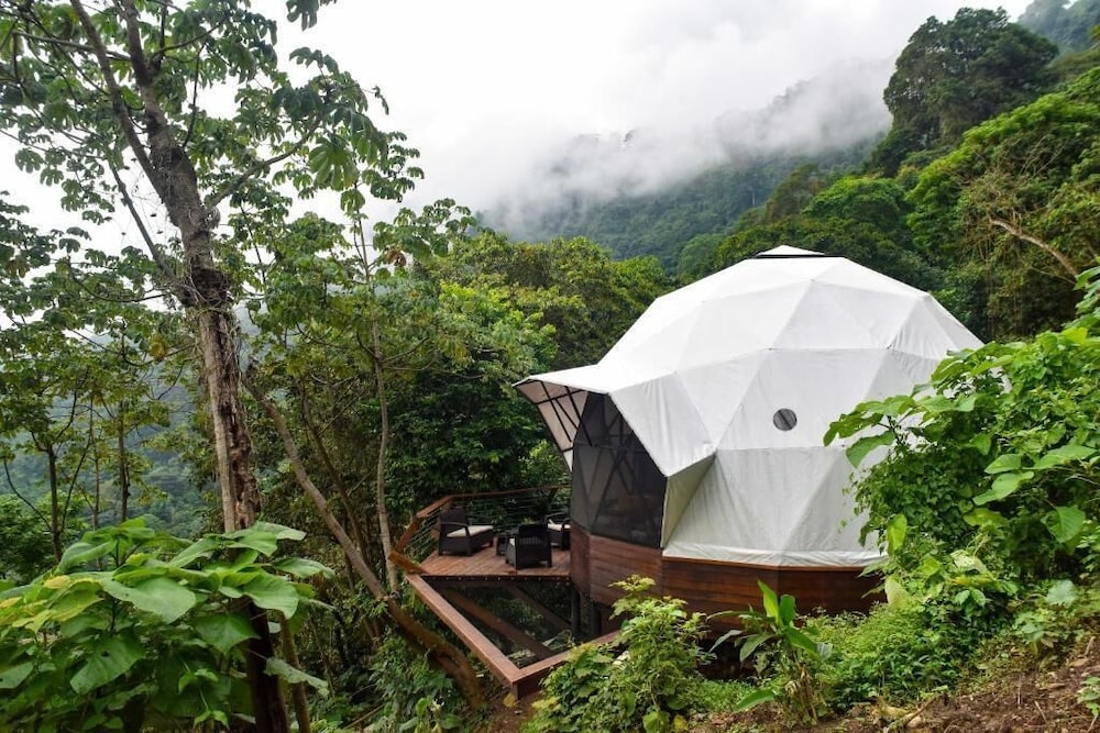 Trekker Glamping 50/58