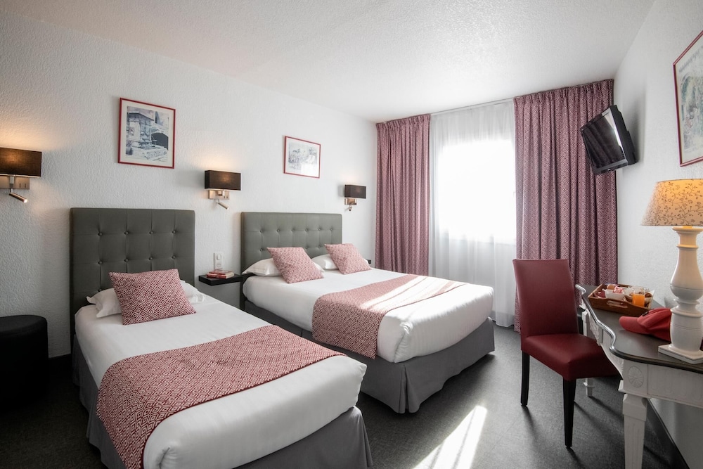 Hotel du Forum 9/50