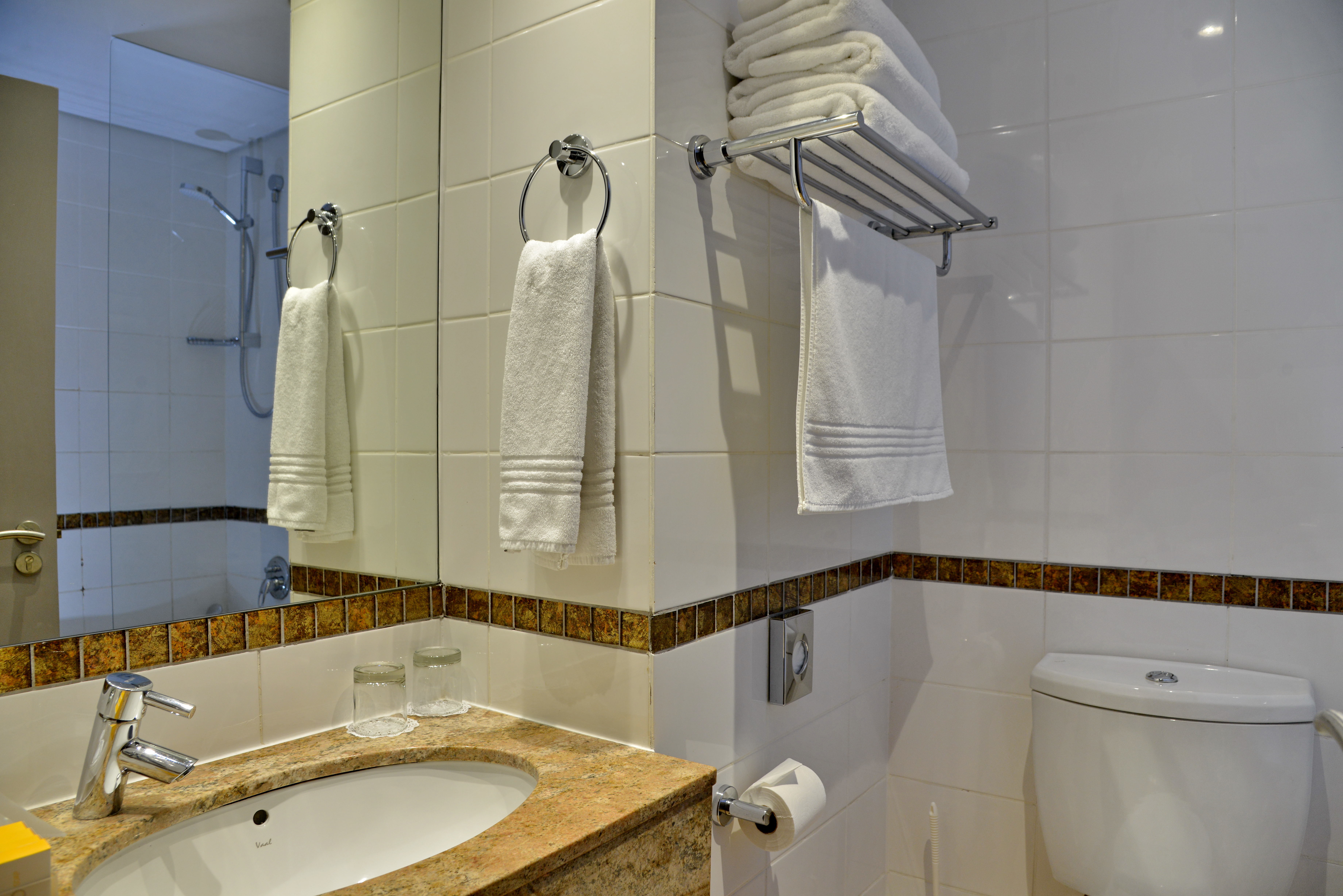 غرفة عائلية، Cresta Grande Cape Town 5/6