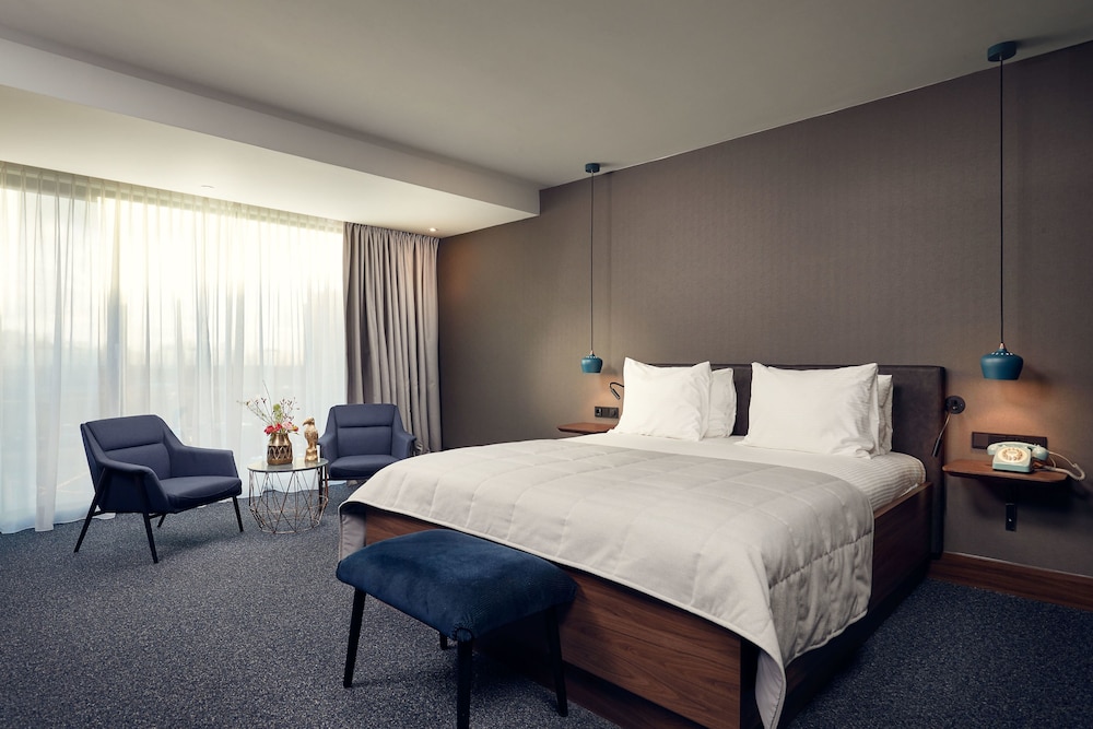 VAN DER VALK HOTEL EINDHOVEN 13/62