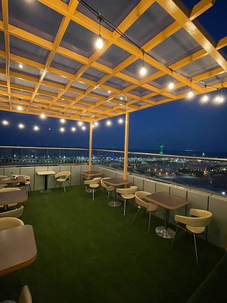 فندق كورب كورنيش الخبر(Corp Al Khobar Corniche Hotel) 35/57