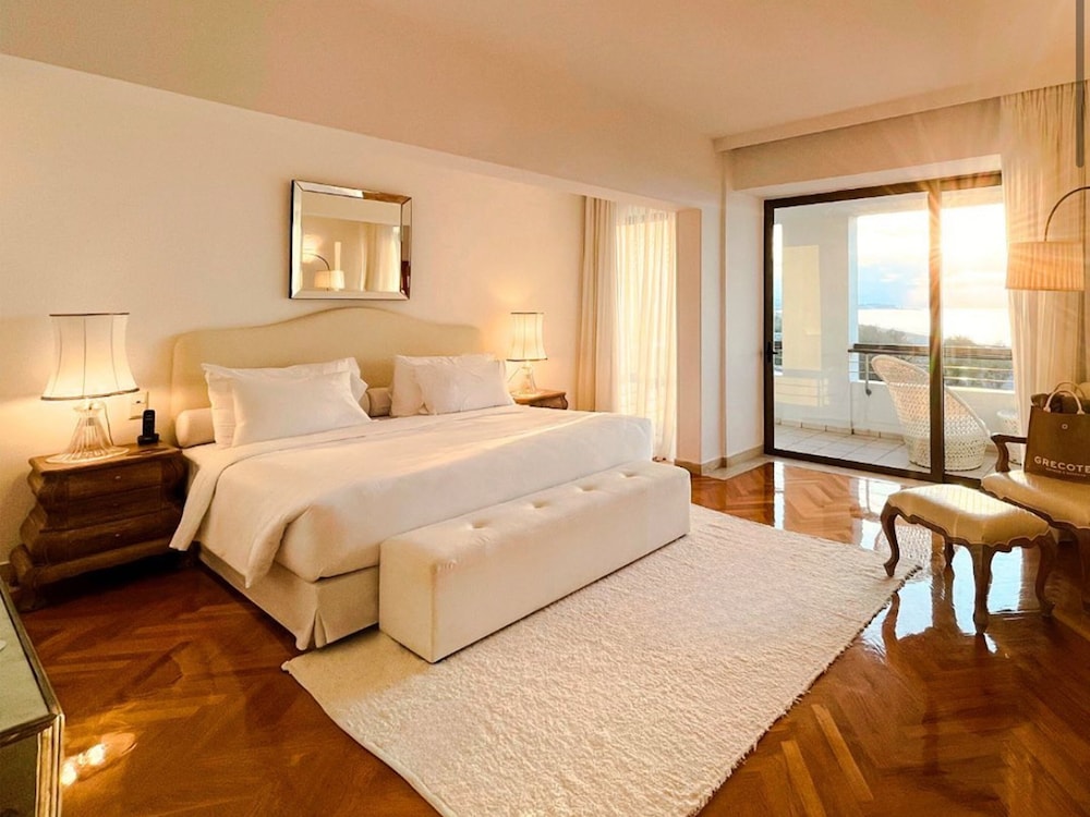 Palace, Luxury, Suite, King and Twin Beds, Panoramic Sea View
