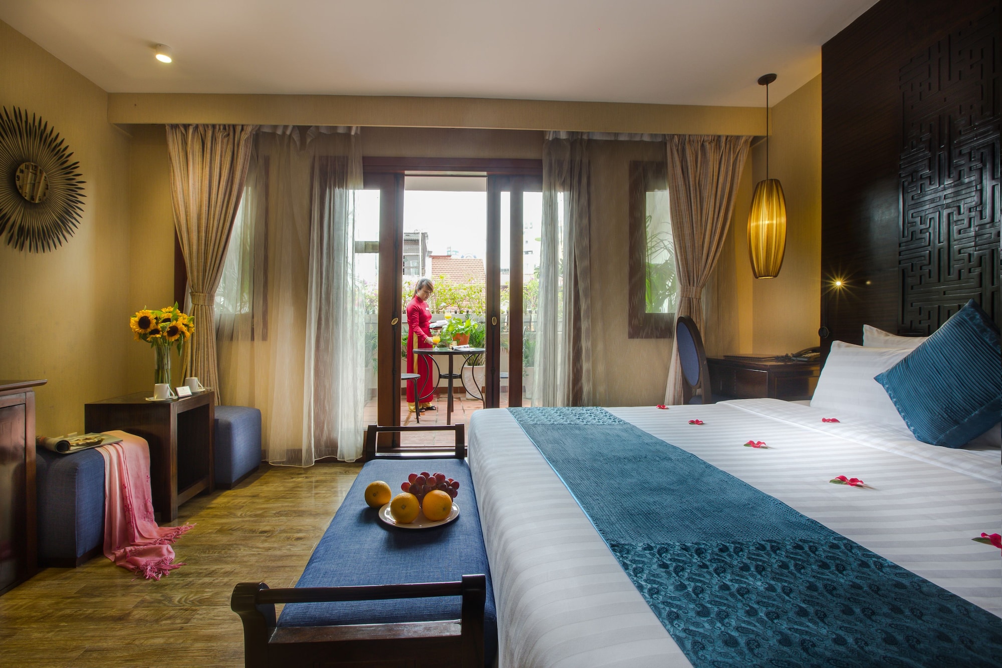ROYAL, SUITE, BALCONY