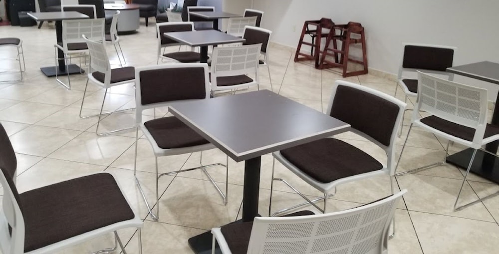 Microtel Inn & Suites by Wyndham Palm Coast I-95 24/29