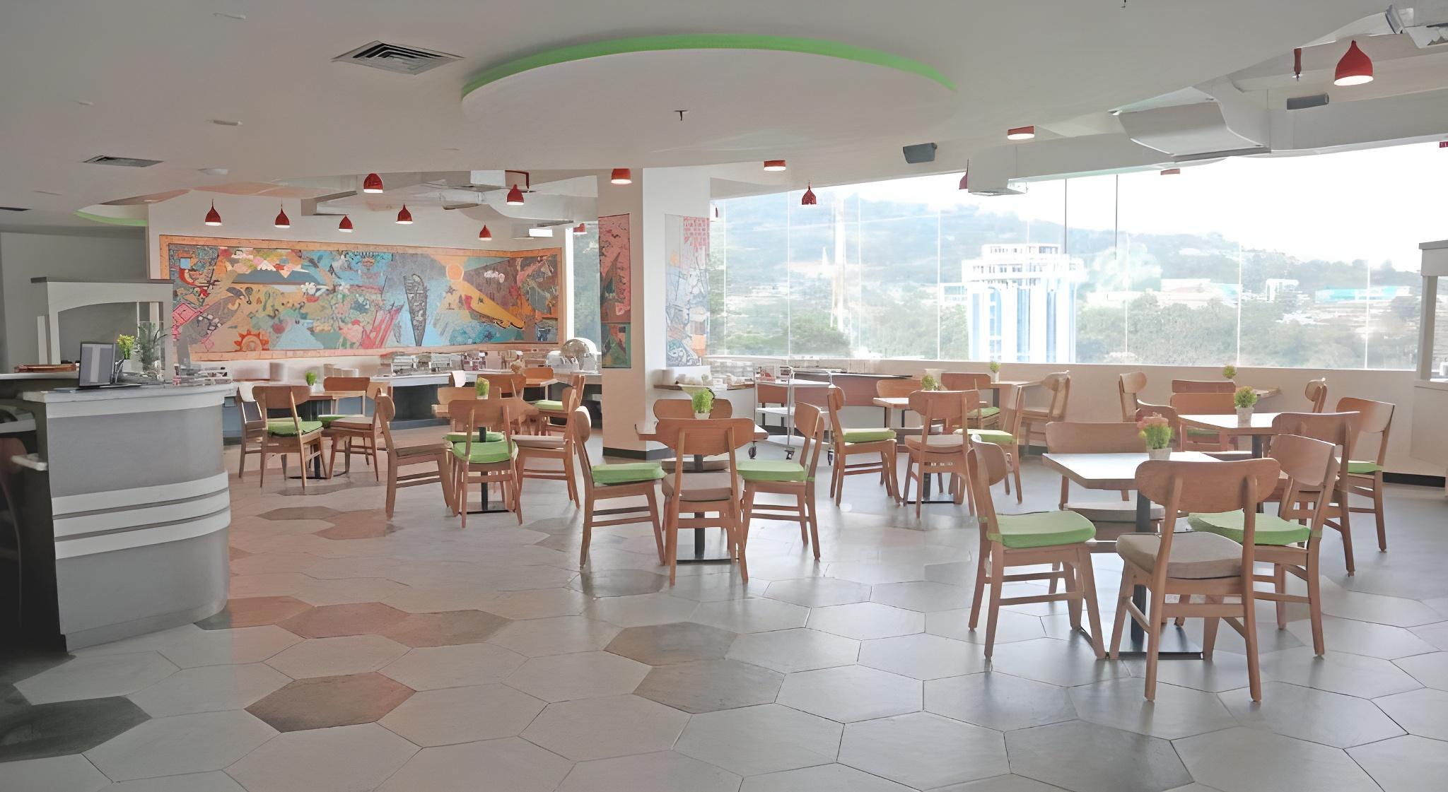 Maxone Hotel Jayapura 25/30