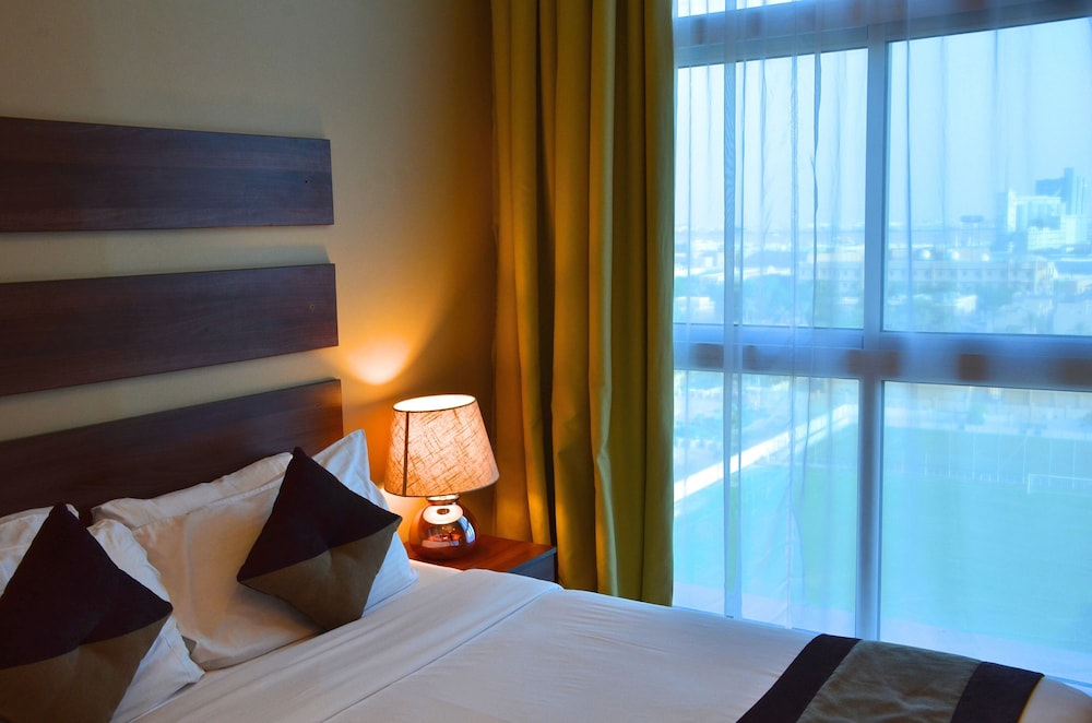 Blaire Executive Suites 26/58
