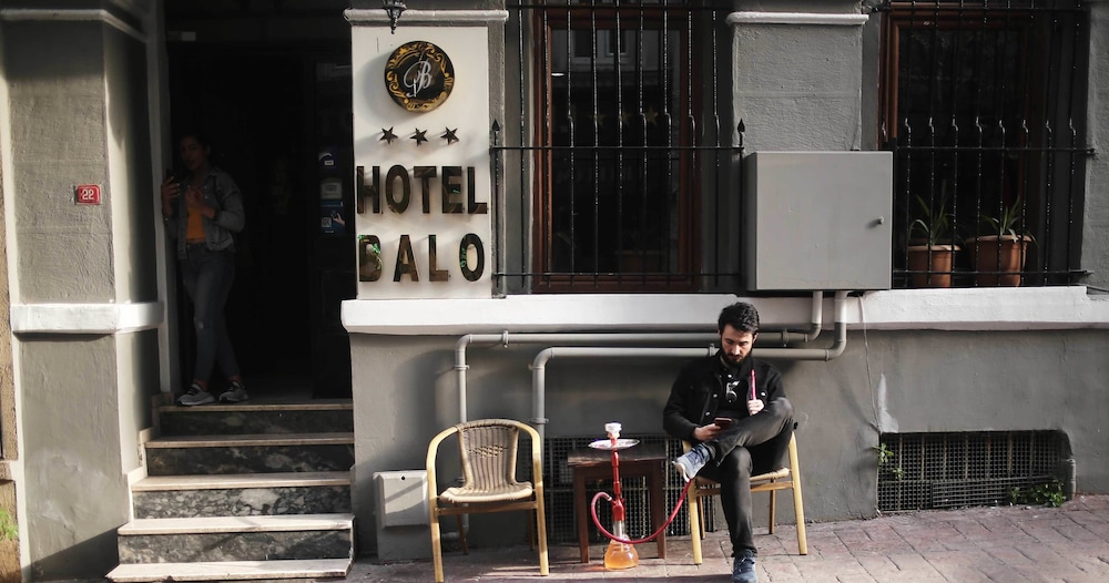 Hotel Balo 5/50