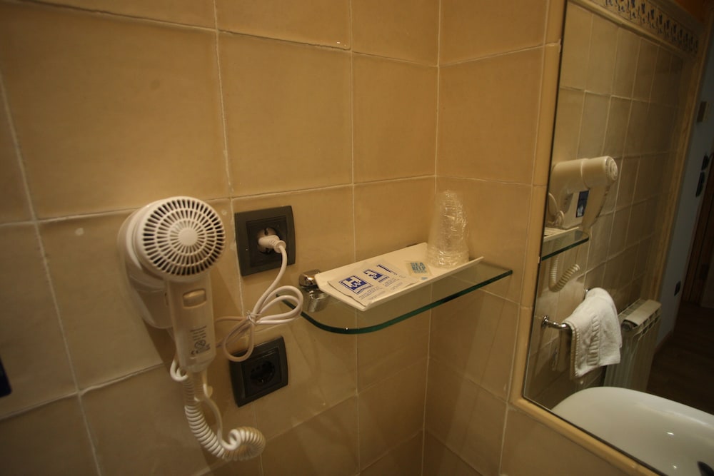 Hotel Castilla 35/38