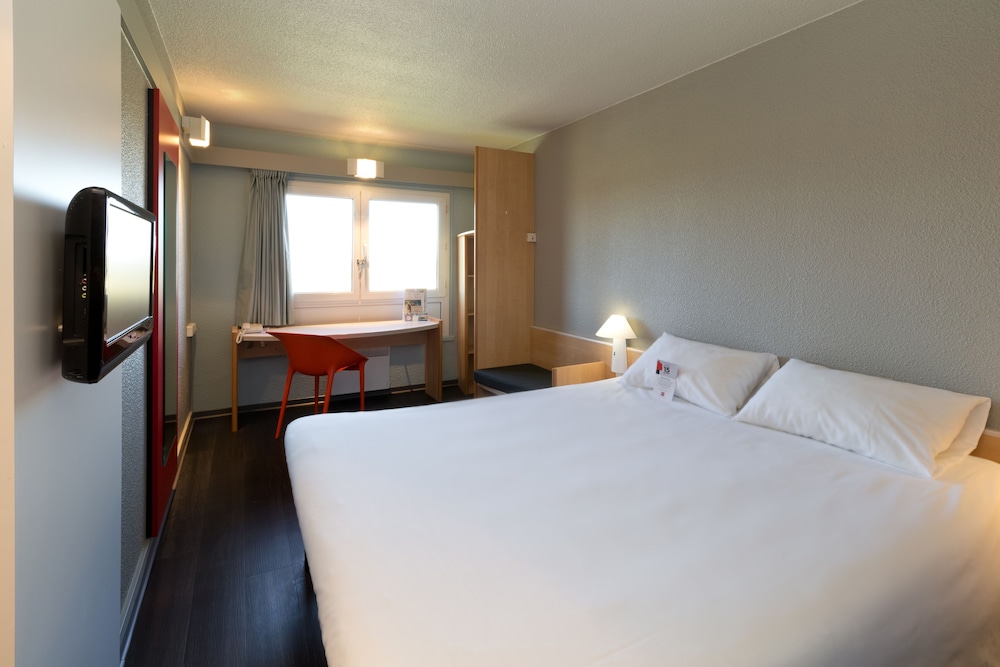 IBIS SAINT DIZIER 10/72