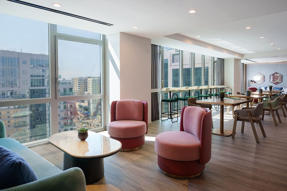 Renaissance New York Flushing Hotel at Tangram 19/44