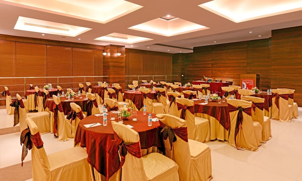 Vijaya Tej Clarks Inn 26/31