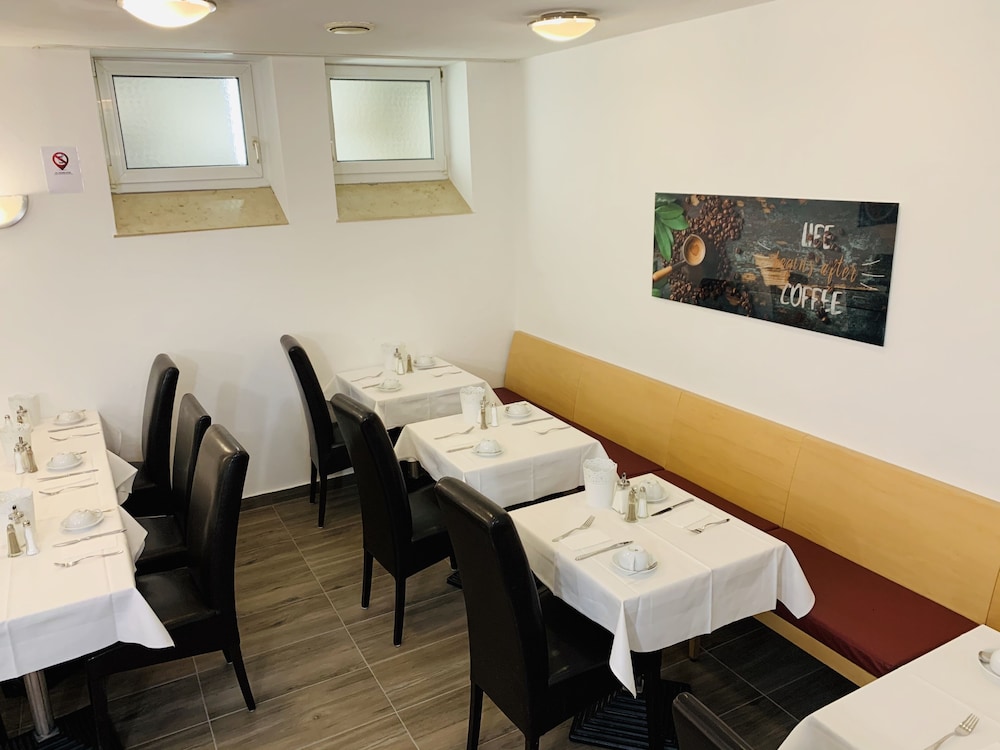 Komfort Hotel Ludwigsburg 50/59