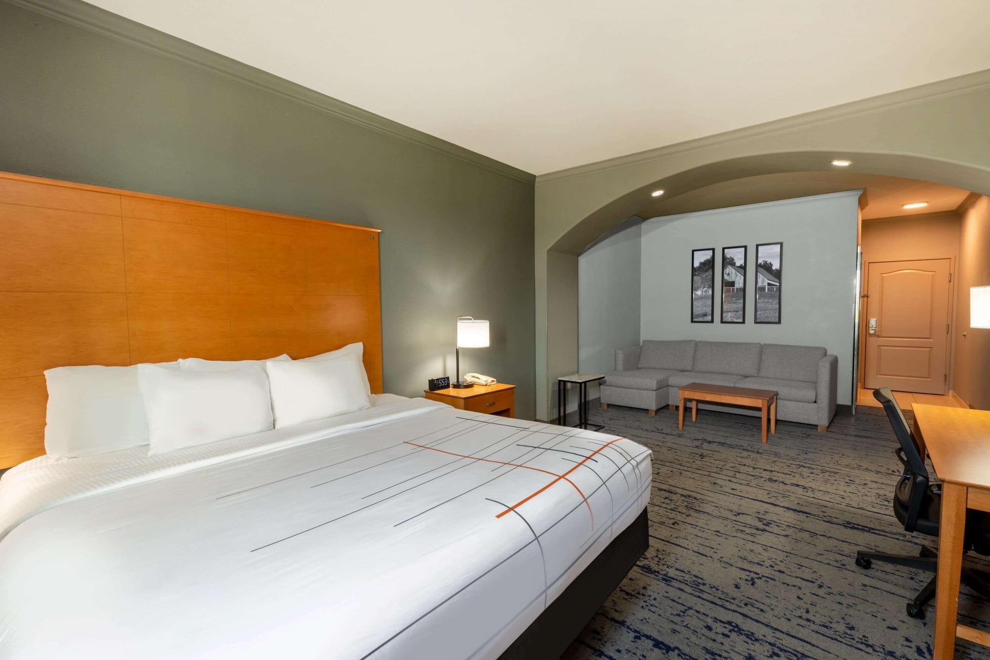 Superior, King Bed