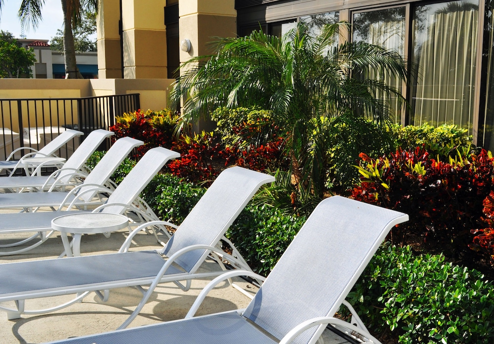 Holiday Inn Express Boca Raton-West 49/60