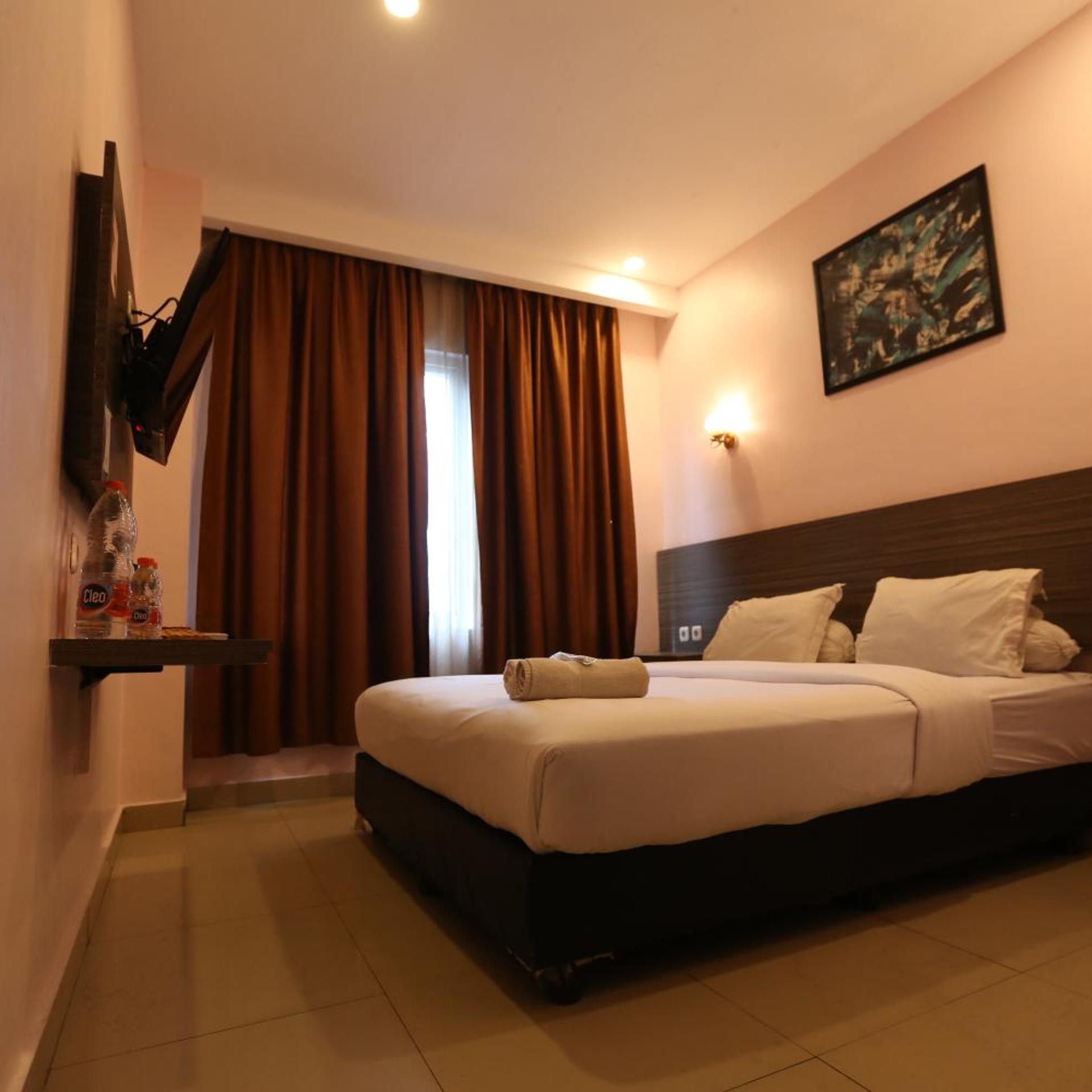 De'Tonga Hotel 20/58
