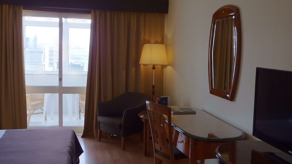 Golden Tulip Porto Gaia Hotel 24/68