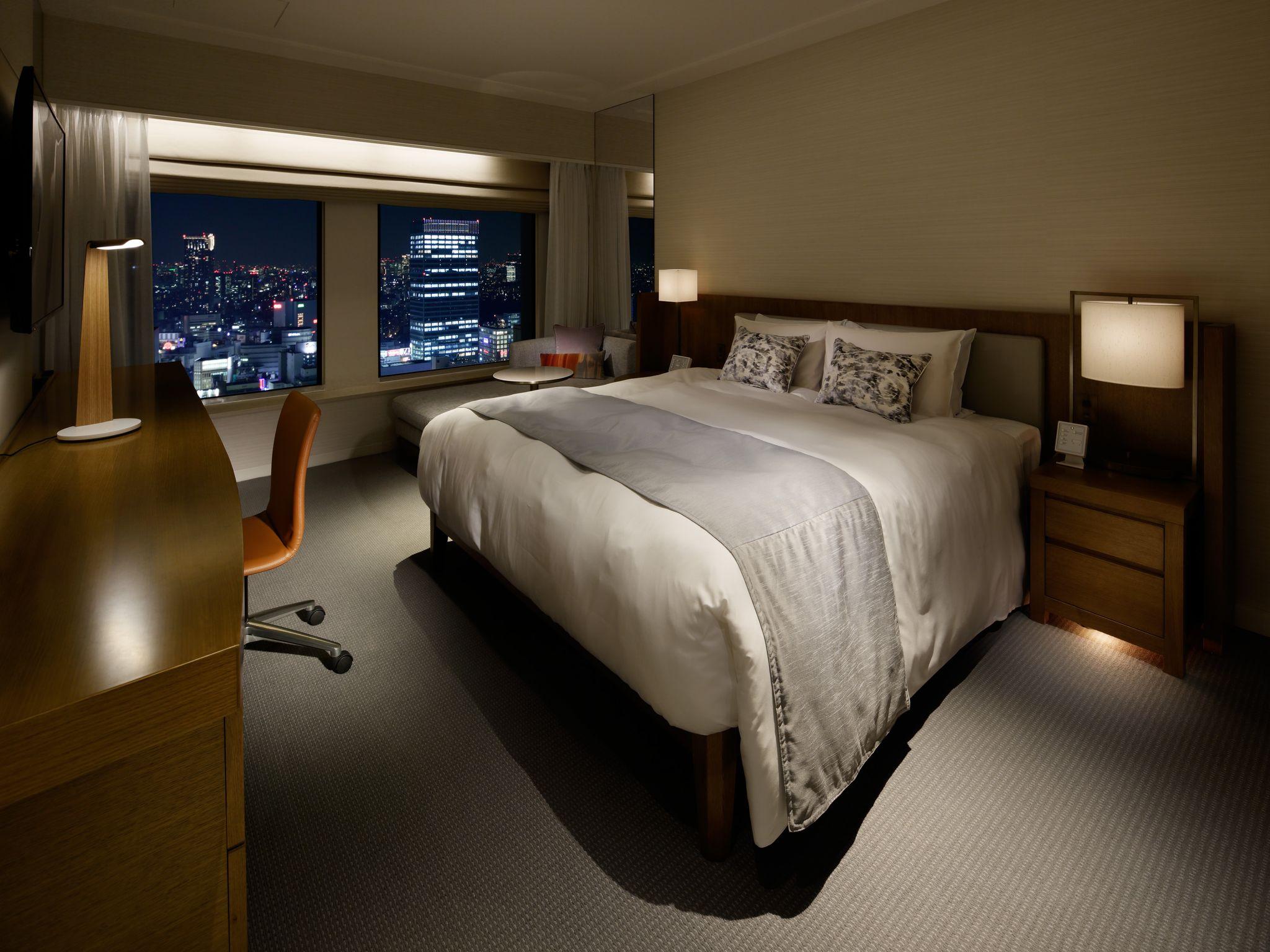 Grand Superior, Premier, King Bed