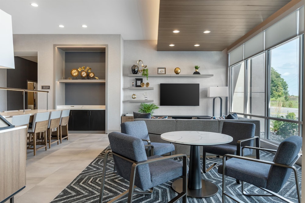 Homewood Suites by Hilton Walker Grand Rapids North 43/56