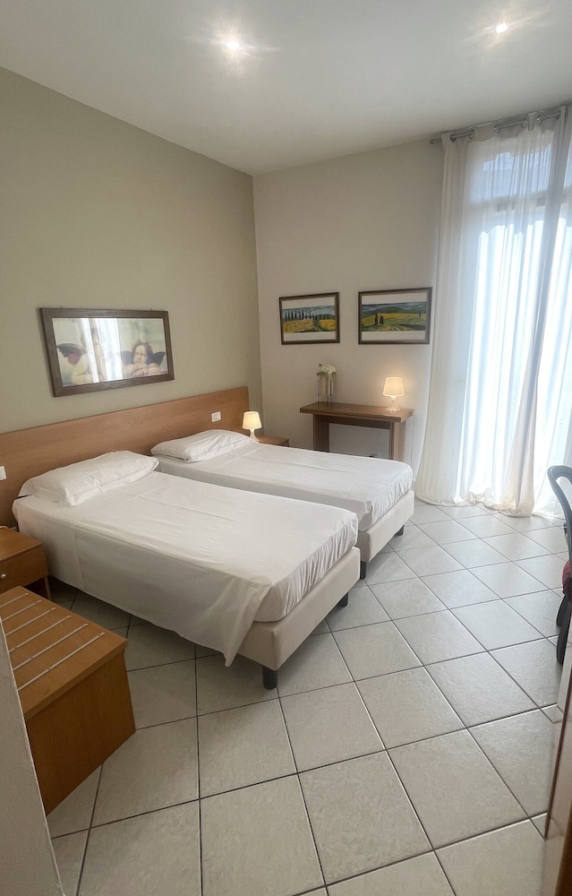 HOTEL LEOPOLDA 13/50