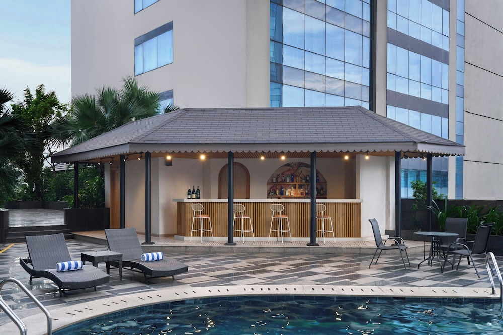 Sheraton Hanoi West 6/71