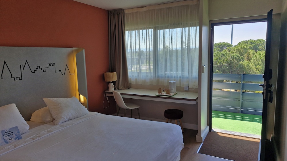 Hotel KYRIAD CARCASSONNE - Aeroport 12/49