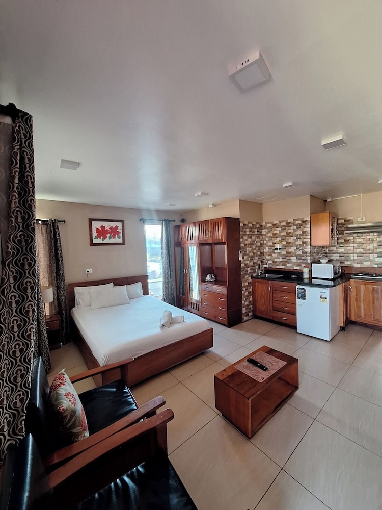 Al-Minhaj Service Apartments 33/62