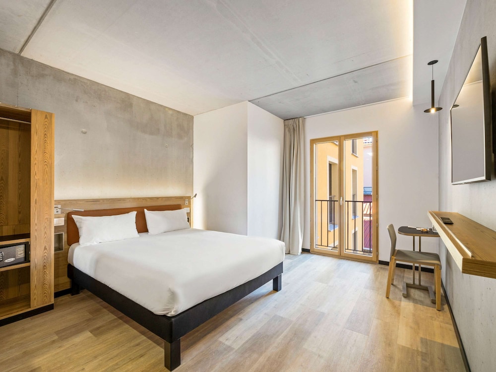 ibis Styles Ajaccio Napoleon 23/65