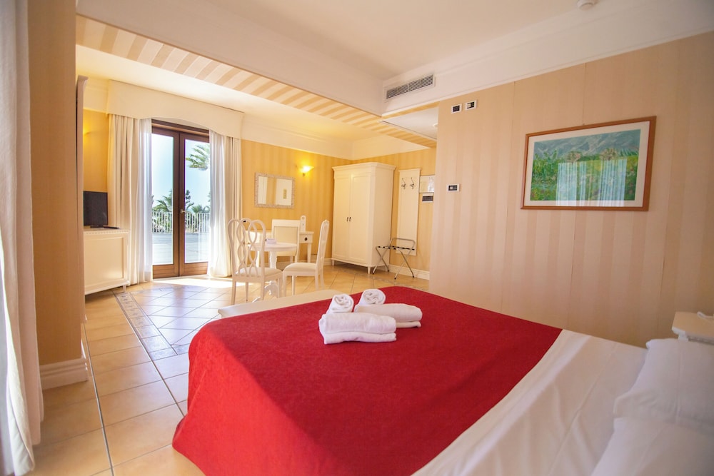 Dioscuri Bay Palace Hotel 19/75