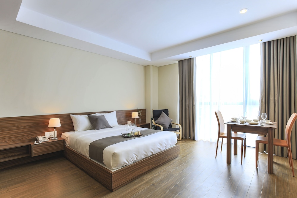 Aurora Serviced Apartments - Adults Only 11/39