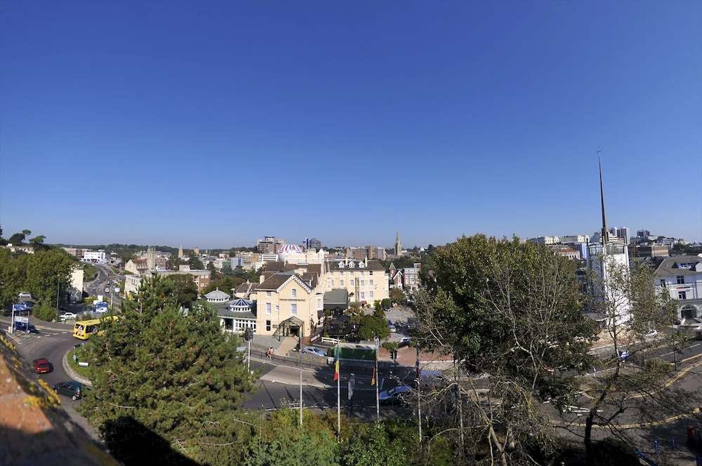 Royal Exeter Hotel 74/78