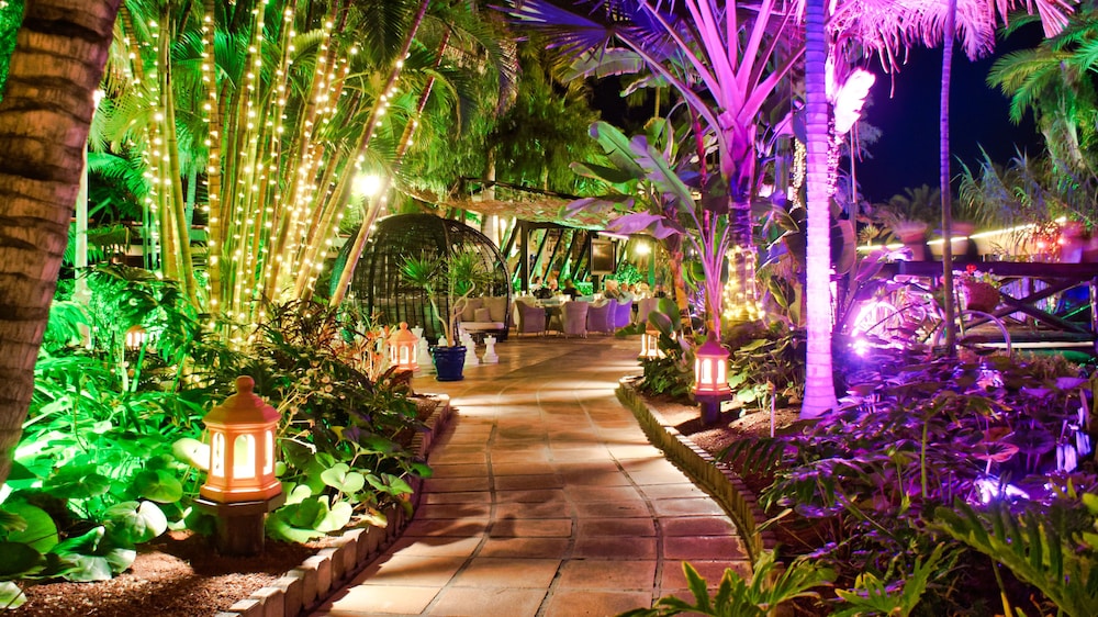 Parque Tropical Hotel 54/66