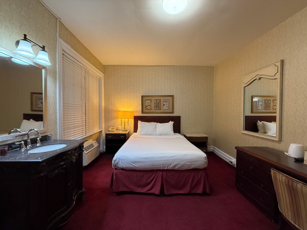 The Windsor Inn 30/61
