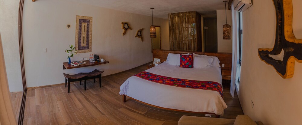 MASTER, SUITE, TERRACE
