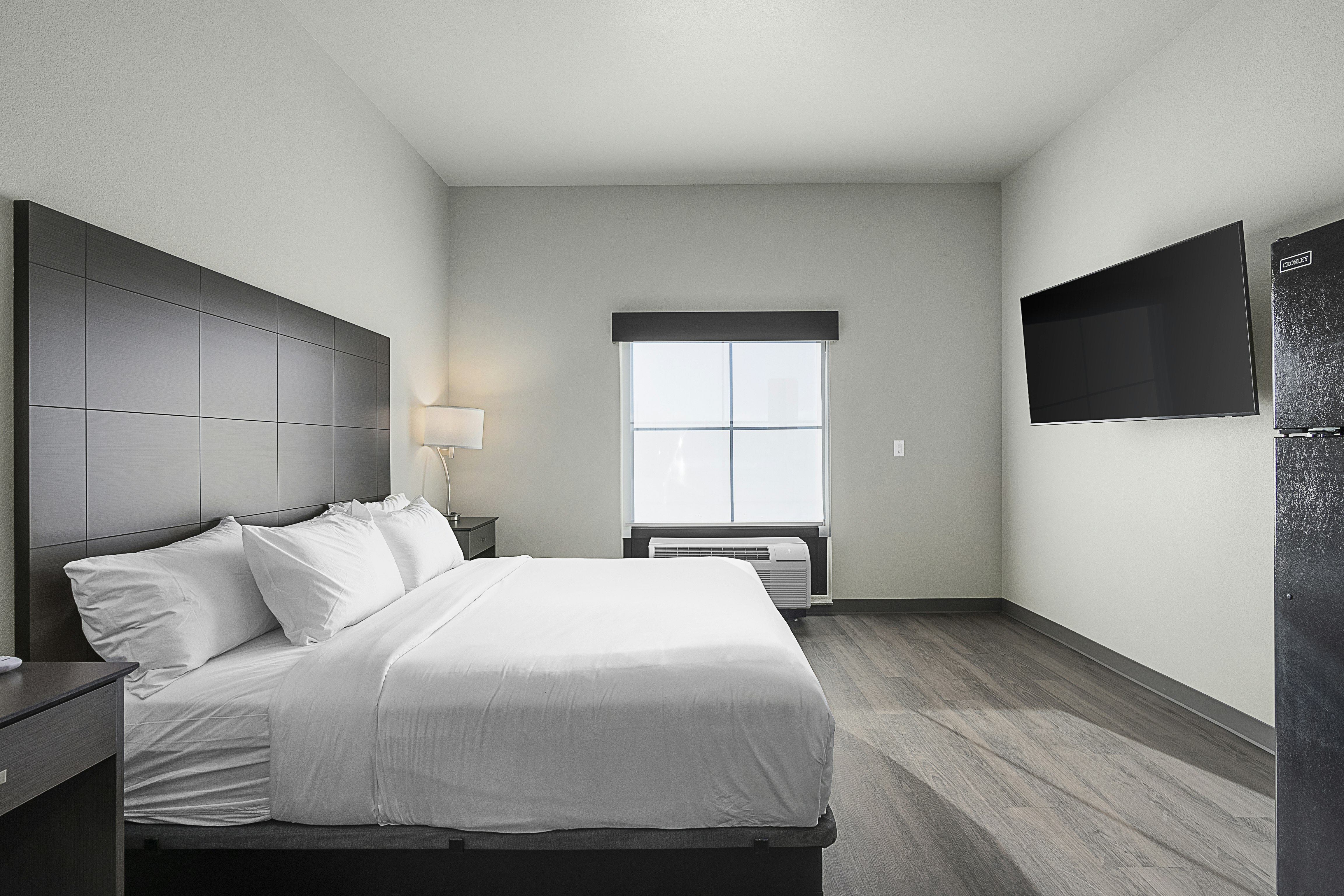 Riverstone Suites - Chippewa Falls 16/50