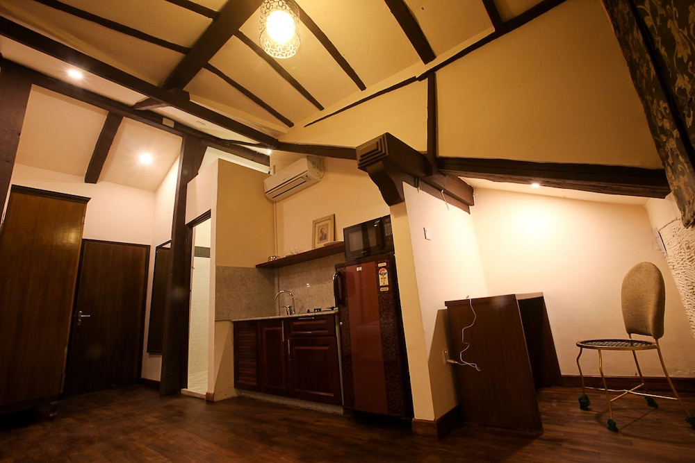 Hotel Heranya 36/49