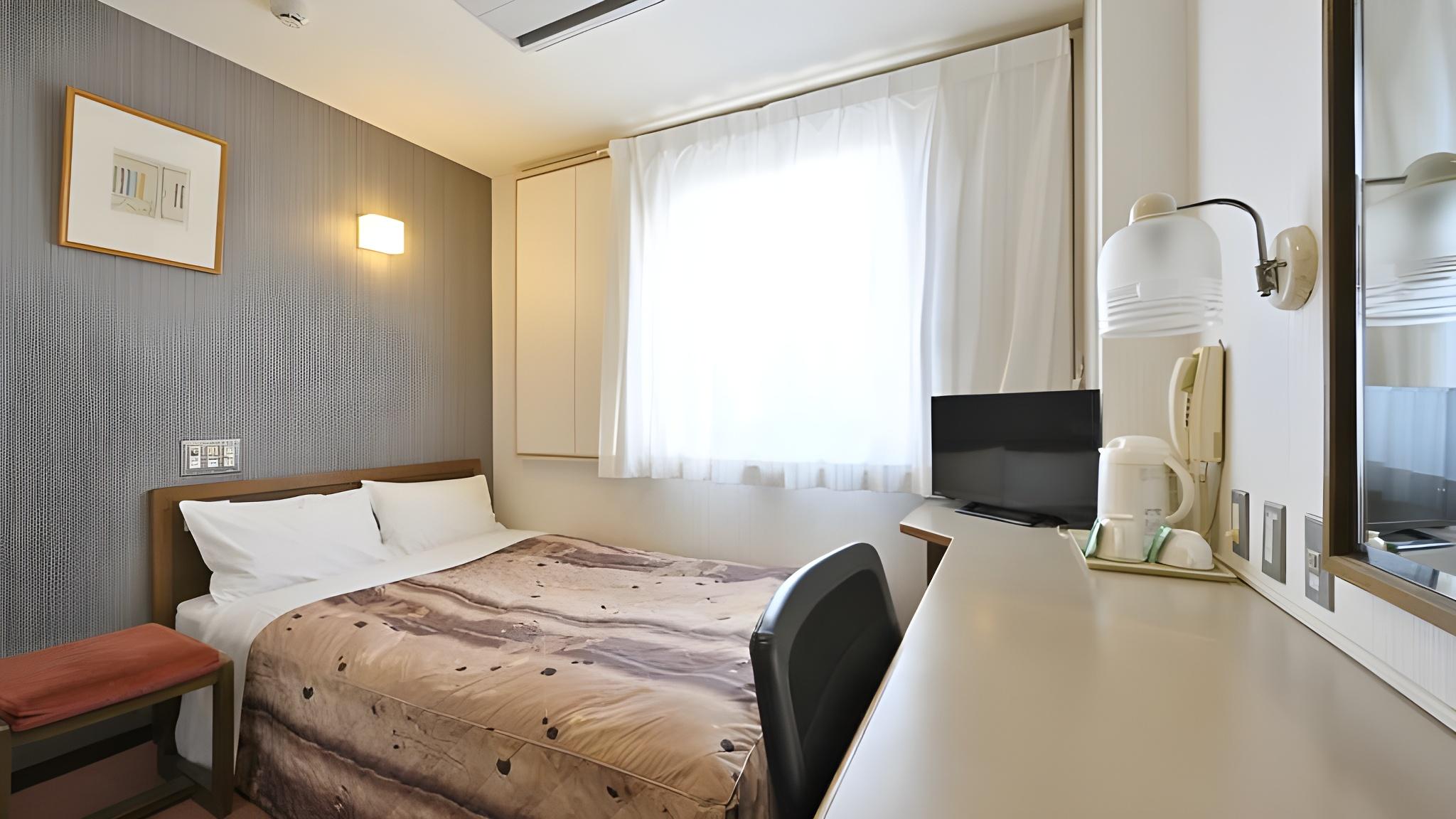 Semi Room, Standard, Semi Double Bed, Smoking