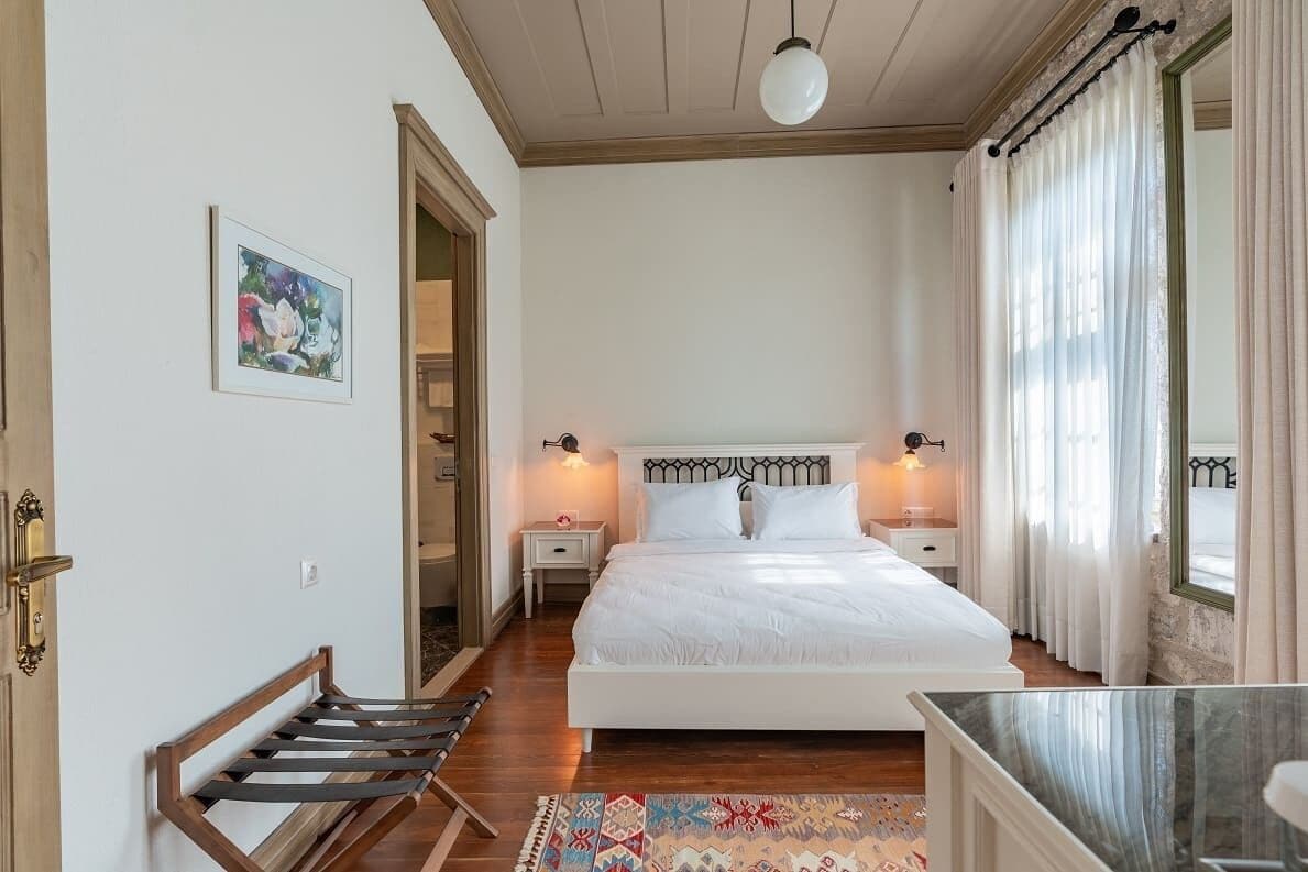 DELUXE, TERRACE