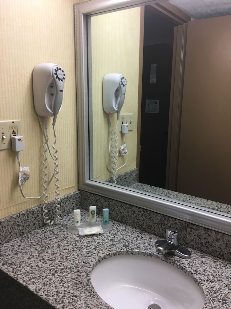 Quality Inn Hermitage South 30/48