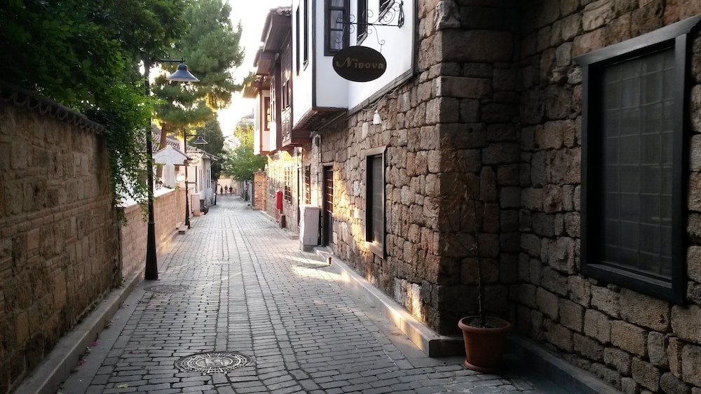 Ninova Pension 46/50