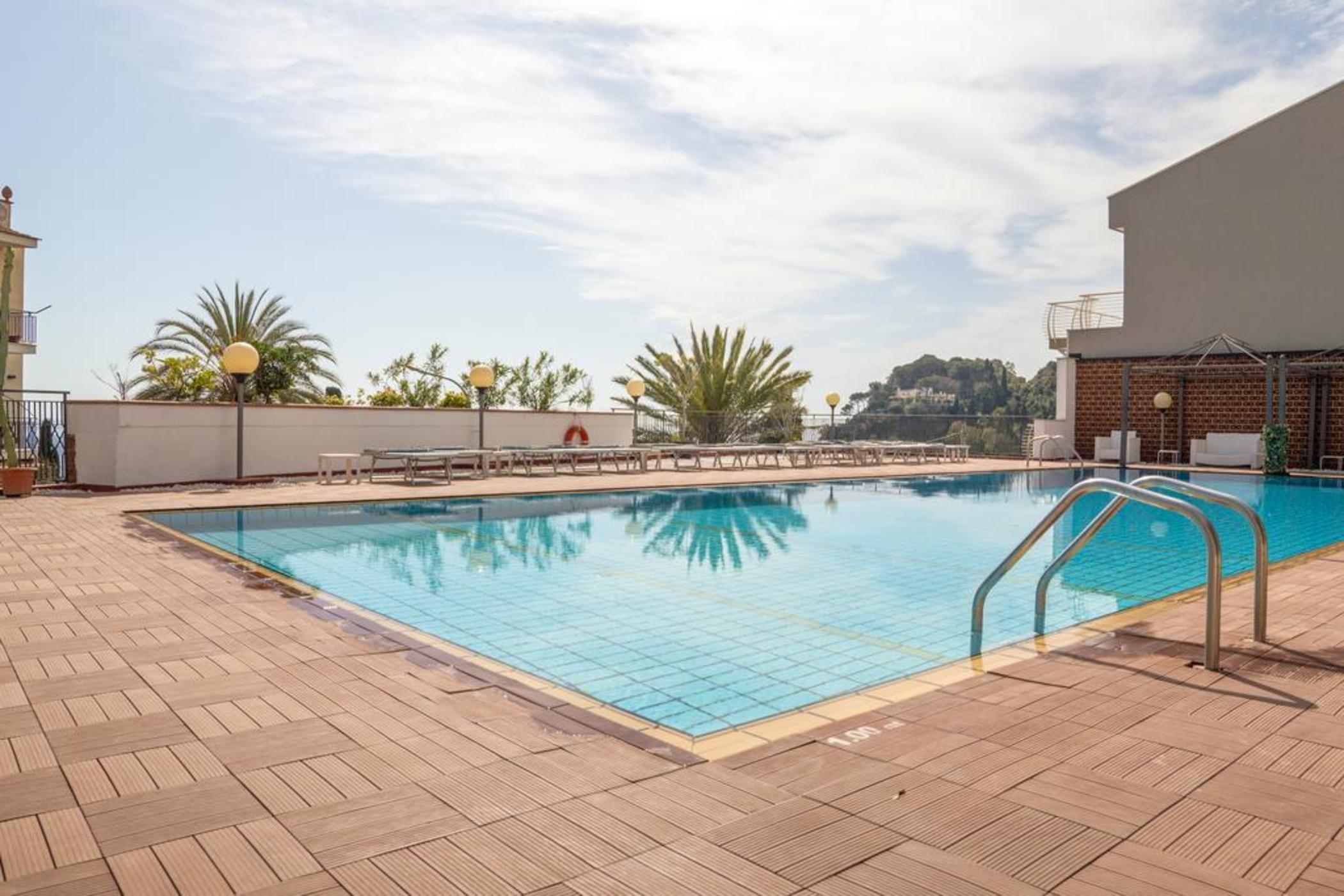 VILLA ESPERIA 33/50