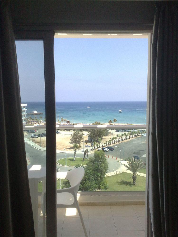 Vrissaki Hotel Apartments 17/21