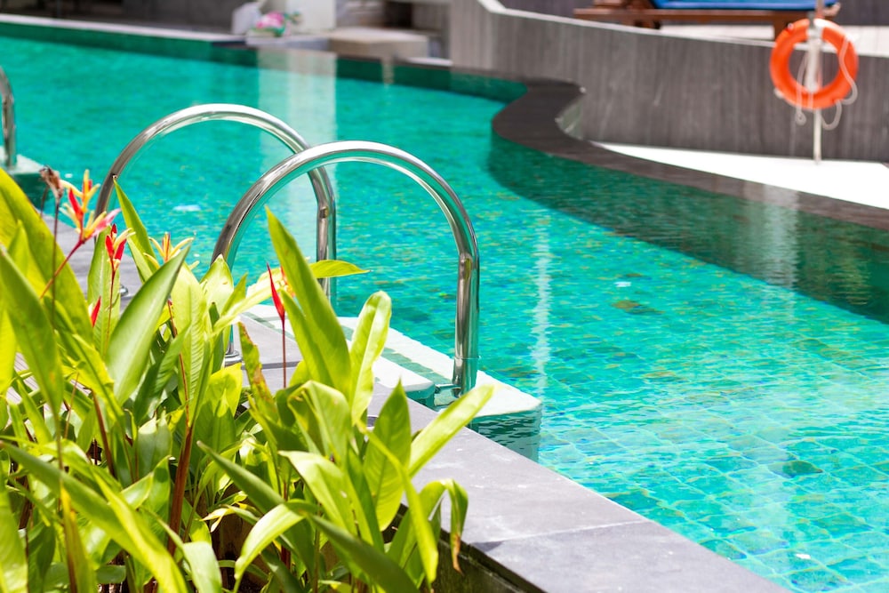 Deevana Plaza Phuket Patong 71/73